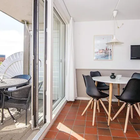 4 Person In Fan Appartement